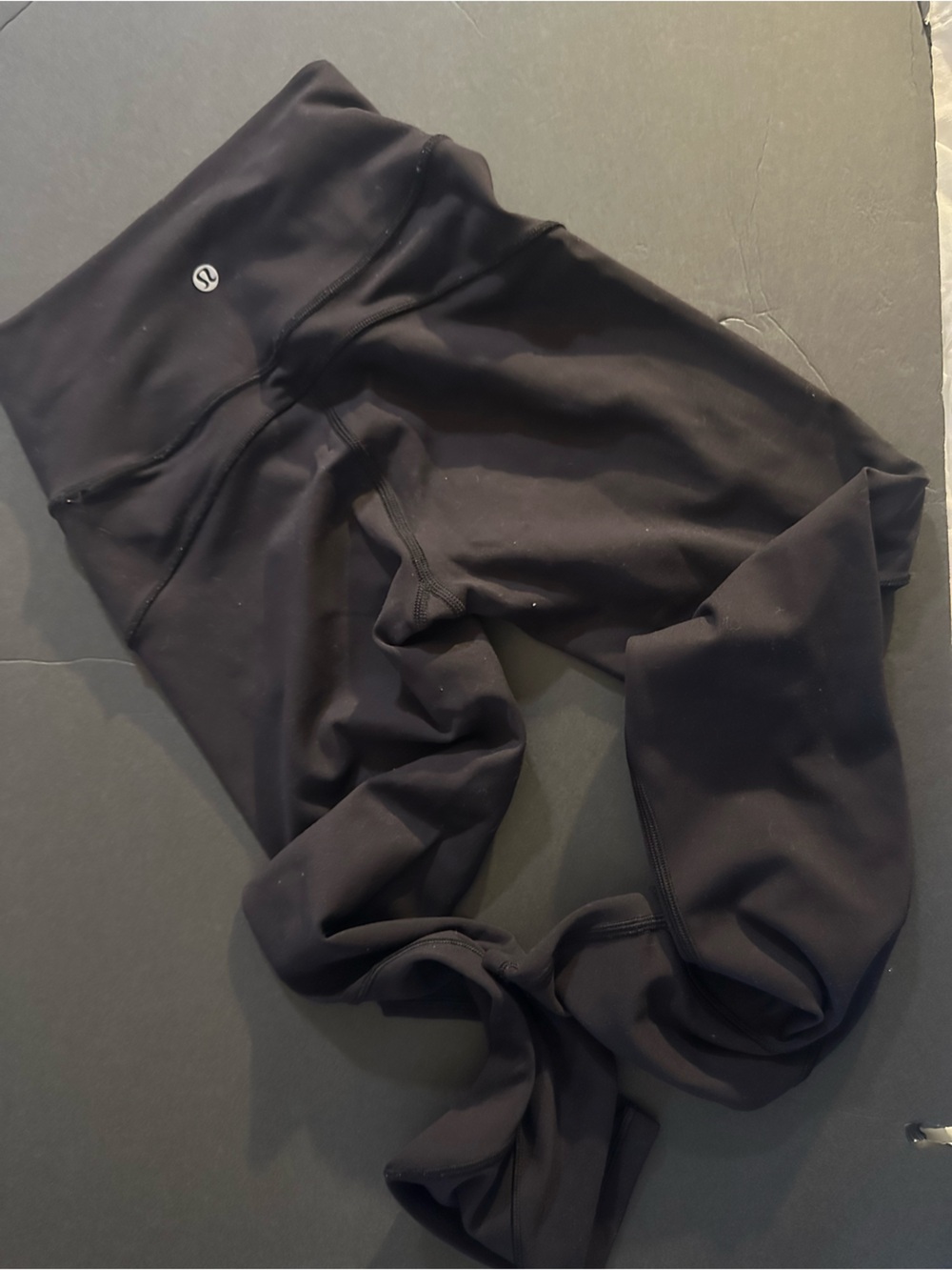lululemon athletica Women’s 2 Black Leggings